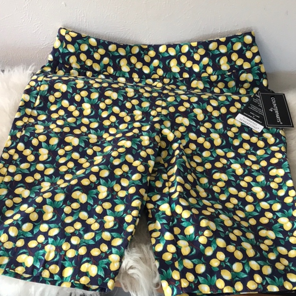 NWT Counterparts super stretch Slimming Sensation lemon design pull on shorts
